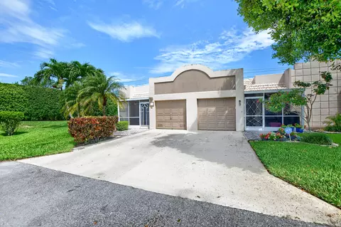 9335 Flynn Cir #4, Boca Raton, FL 33496