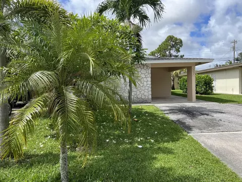 4392 Golfers Cir W, Palm Beach Gardens, FL 33410