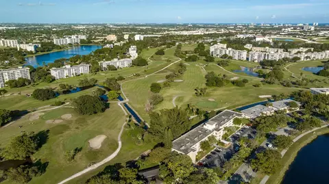 2901 S Palm Aire Dr #404, Pompano Beach, FL 33069