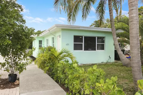 601 N D St, Lake Worth Beach, FL 33460