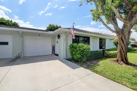 9950 Ligustrum Tree Way #B, Boynton Beach, FL 33436