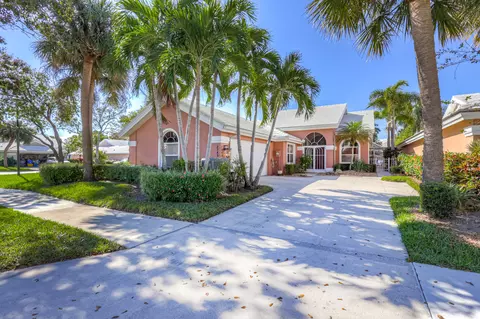 2343 Saratoga Bay Dr, West Palm Beach, FL 33409