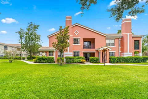 100 SW Peacock Blvd #1-203, Port Saint Lucie, FL 34986
