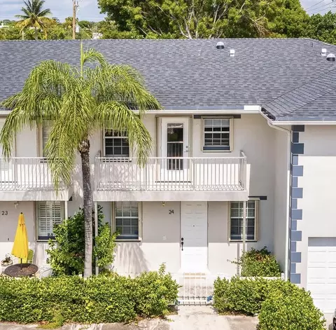 328 W Pine St #24, Lantana, FL 33462