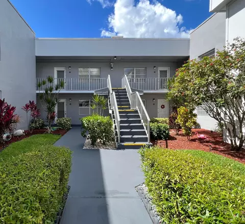 177 Burgundy D #D, Delray Beach, FL 33484