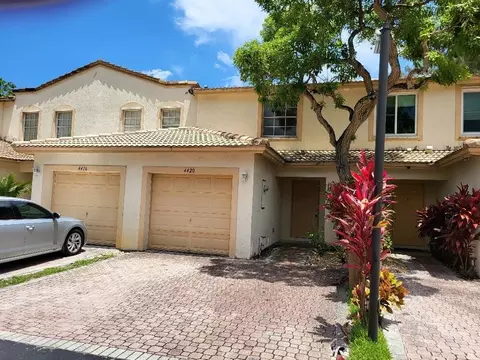 4420 Crystal Lake Dr, Pompano Beach, FL 33064
