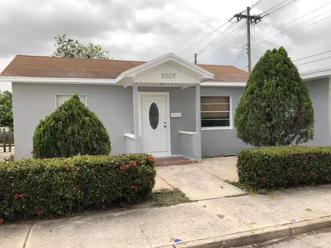 1007 4th Ave N, Lake Worth Beach, FL 33460