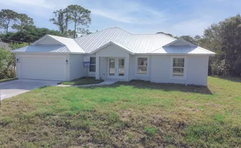 6006 Spruce Dr, Fort Pierce, FL 34982