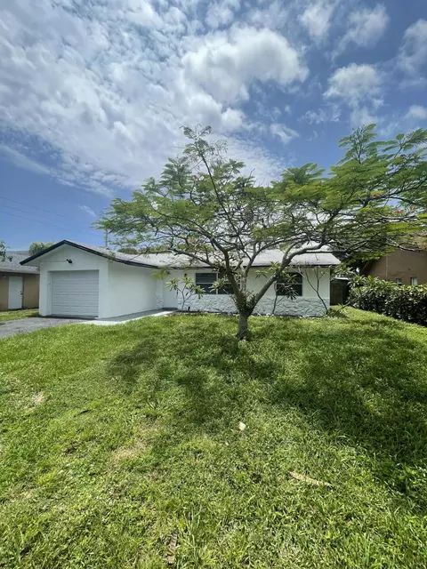 706 SW 3rd Ave, Boynton Beach, FL 33426