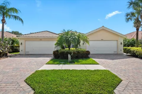 8783 SE Retreat Dr, Hobe Sound, FL 33455