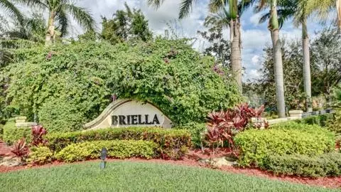 7406 Briella Dr, Boynton Beach, FL 33437
