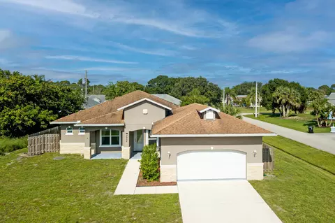 3902 SW Laffite St, Port Saint Lucie, FL 34953
