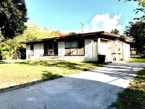826 E Ventura, Clewiston, FL 33440