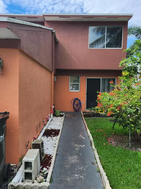 4850 NW 5th St, Delray Beach, FL 33445