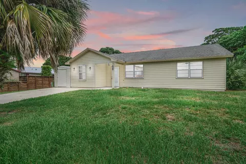 1856 20th Pl SW, Vero Beach, FL 32962