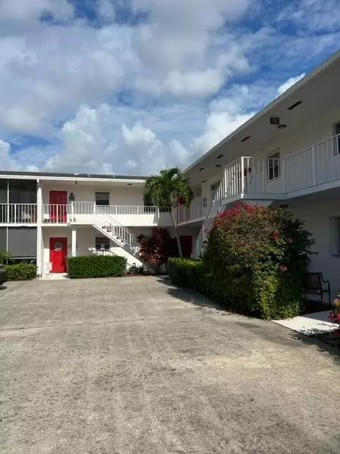 531 N J St #2, Lake Worth Beach, FL 33460