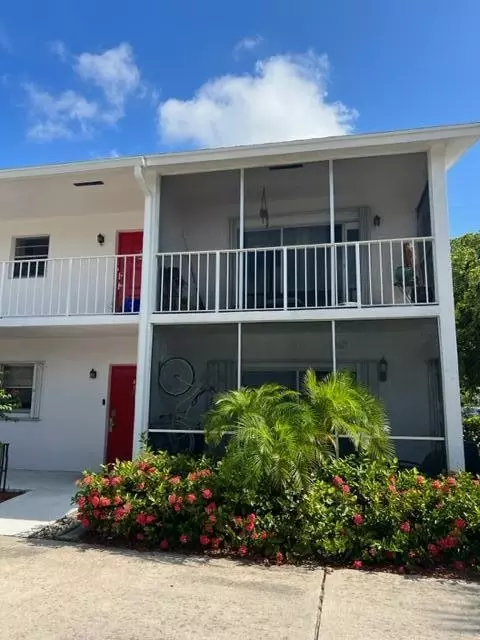 531 N J St #5, Lake Worth Beach, FL 33460