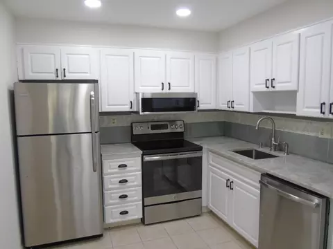 18 Normandy A, Delray Beach, FL 33484