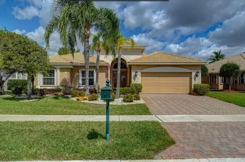 6951 Milani St, Lake Worth, FL 33467
