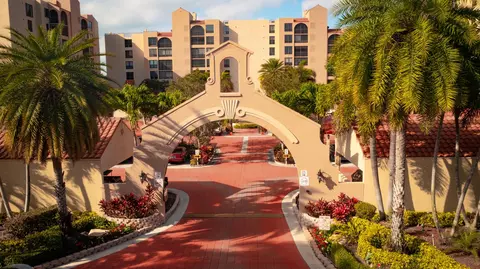 7129 Promenade Dr #802, Boca Raton, FL 33433
