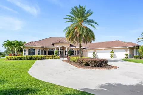 6723 S Calumet Cir, Lake Worth, FL 33467