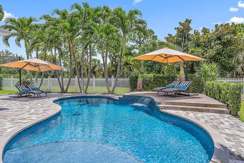 307 Marlberry Cir, Jupiter, FL 33458