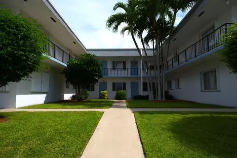 3402 Cynthia Ln #104, Lake Worth Beach, FL 33461