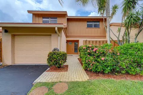 5316 Stonybrook Ln, Boynton Beach, FL 33437