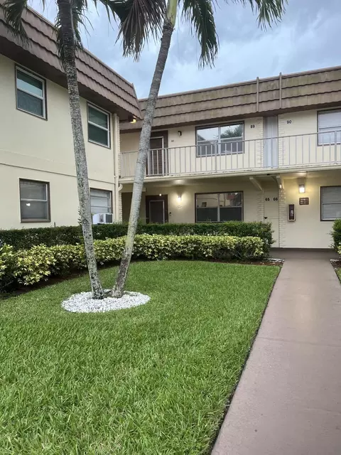 65 Saxony B, Delray Beach, FL 33446