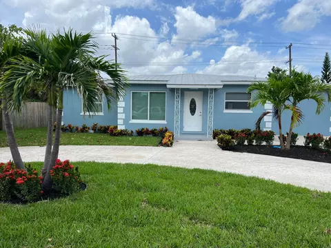 711 N B St, Lake Worth Beach, FL 33460