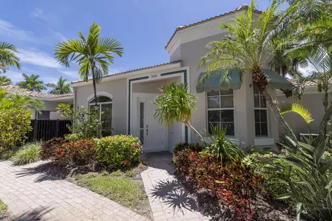 7655 Estuary Ct, West Palm Beach, FL 33412