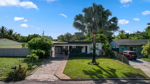 1520 N D St, Lake Worth Beach, FL 33460