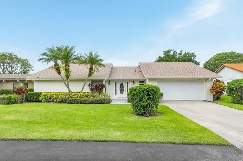 6640 Eastpointe Pines St, Palm Beach Gardens, FL 33418
