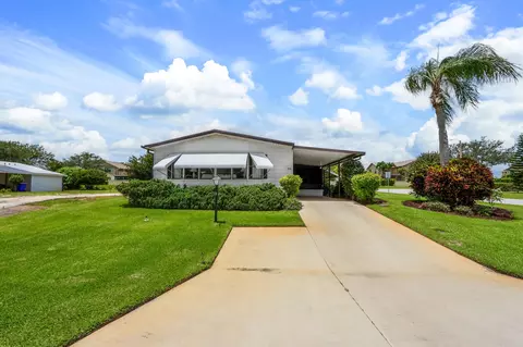 7446 SE Independence Ave, Hobe Sound, FL 33455