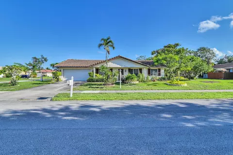 2698 NW 36th St, Boca Raton, FL 33434