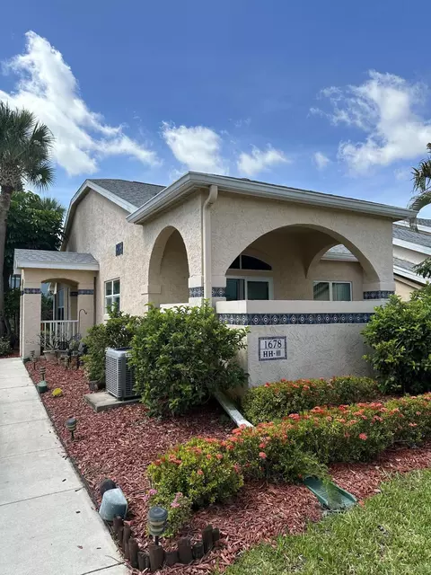 1678 SE Green Acres Cir #HH101, Port Saint Lucie, FL 34952