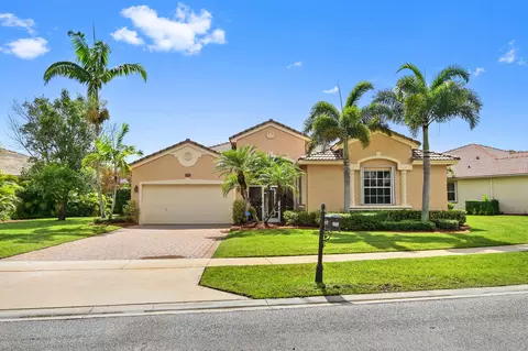9437 Lantern Bay Cir, West Palm Beach, FL 33411
