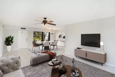 1210 Homewood Blvd #204 C, Delray Beach, FL 33445