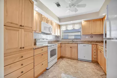 84 Capri B, Delray Beach, FL 33484