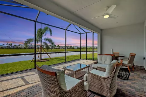 10162 SW Corvus Ln, Port St Lucie, FL 34987