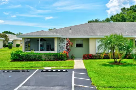 112 Lakes End Dr #A, Fort Pierce, FL 34982