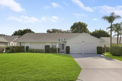 7953 SE Lexington Ave, Hobe Sound, FL 33455
