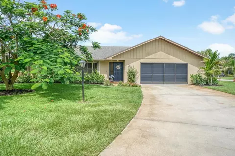2802 SE Ginza St, Port Saint Lucie, FL 34952