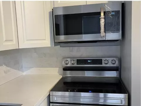 713 Gardens #104, Pompano Beach, FL 33069