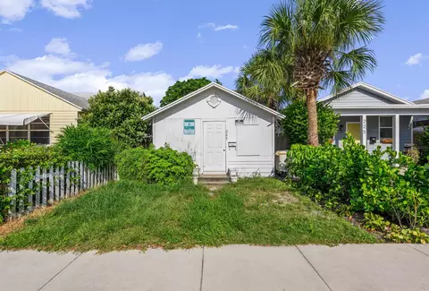 227 S E St, Lake Worth Beach, FL 33460