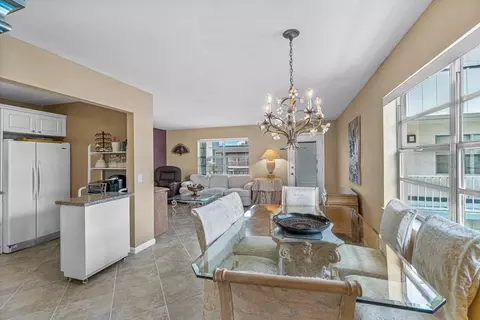 616 Burgundy M, Delray Beach, FL 33484