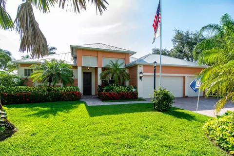 430 SW 22nd Avenue Sw SW, Vero Beach, FL 32962