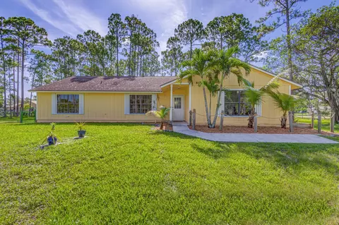 8578 Hall Blvd, The Acreage, FL 33470