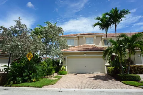 2184 Oakmont Dr, Riviera Beach, FL 33404