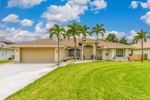 2747 SEagle Dr, Port Saint Lucie, FL 34984
